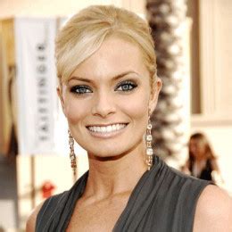 Jaime Pressly Biography, Age, Height, Husband, Net Worth, Family